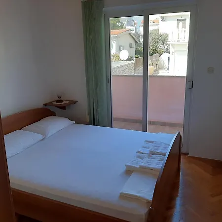 Ljulj Apartman