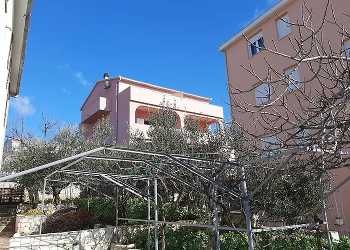 Ljulj Apartment