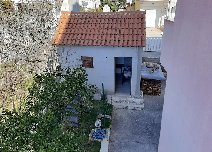 Ljulj Lägenhet Trogir