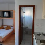 شقة Ljulj تروغير