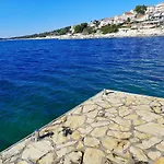 Ljulj Апартаменты Трогир